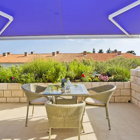 Διαμέρισμα Violeta Hvar *