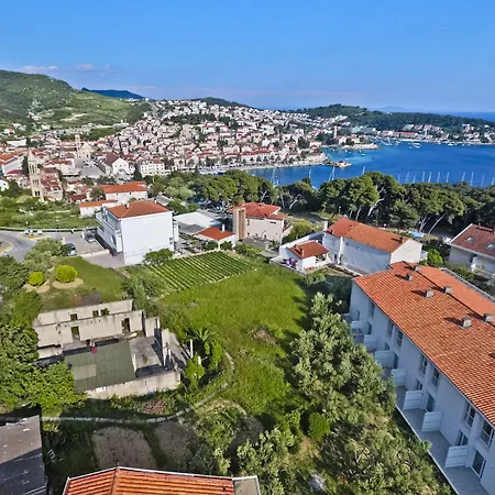 Διαμέρισμα Violeta Hvar *