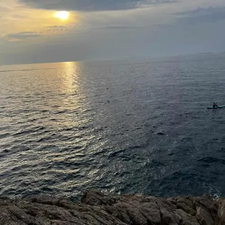 Violeta Hvar Lägenhet