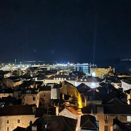 Violeta Hvar Lägenhet