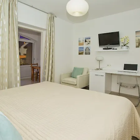 Apartment Violeta Hvar *