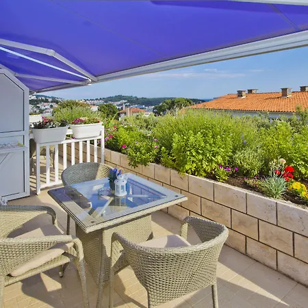 Violeta Hvar Apartment