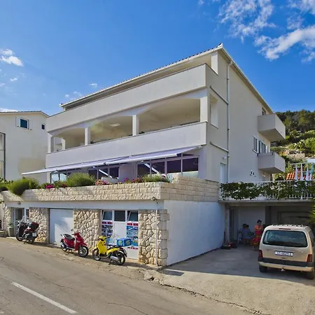 Violeta Hvar * Hvar Town